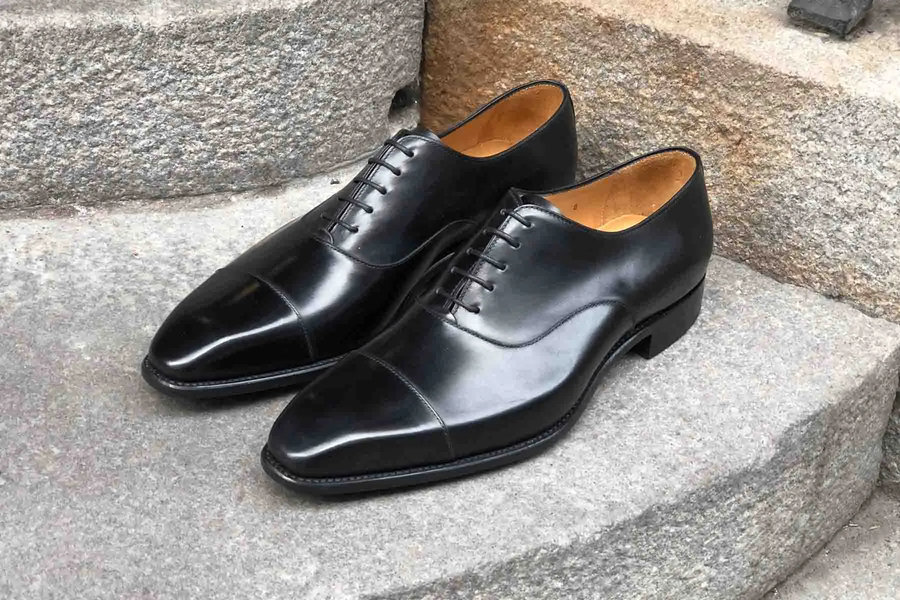 Carlos Santos 8627 Cap-Toe Oxford In Black Calf