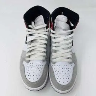 Jordan 1 Retro High Light Smoke Grey