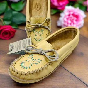 Ladies Beaded Smooth Moose Hide Moccasins