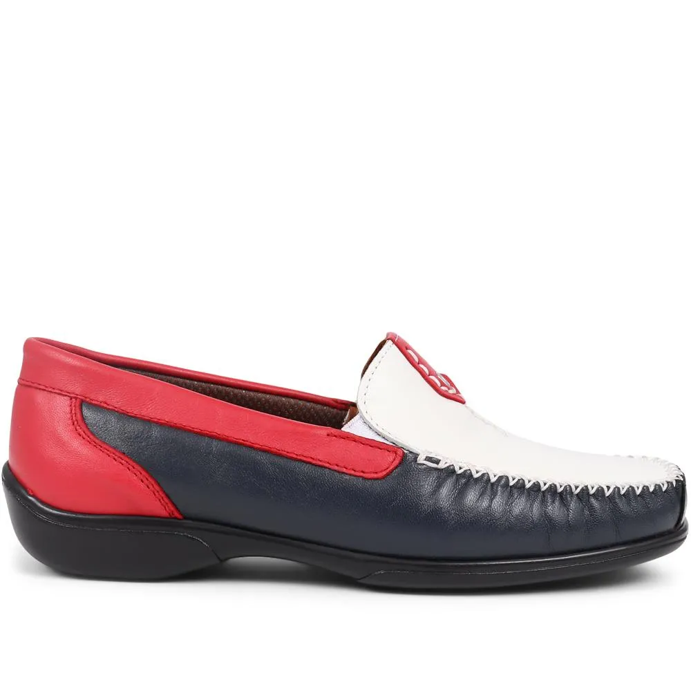 Leather Moccasins - CONT39003 / 325 242