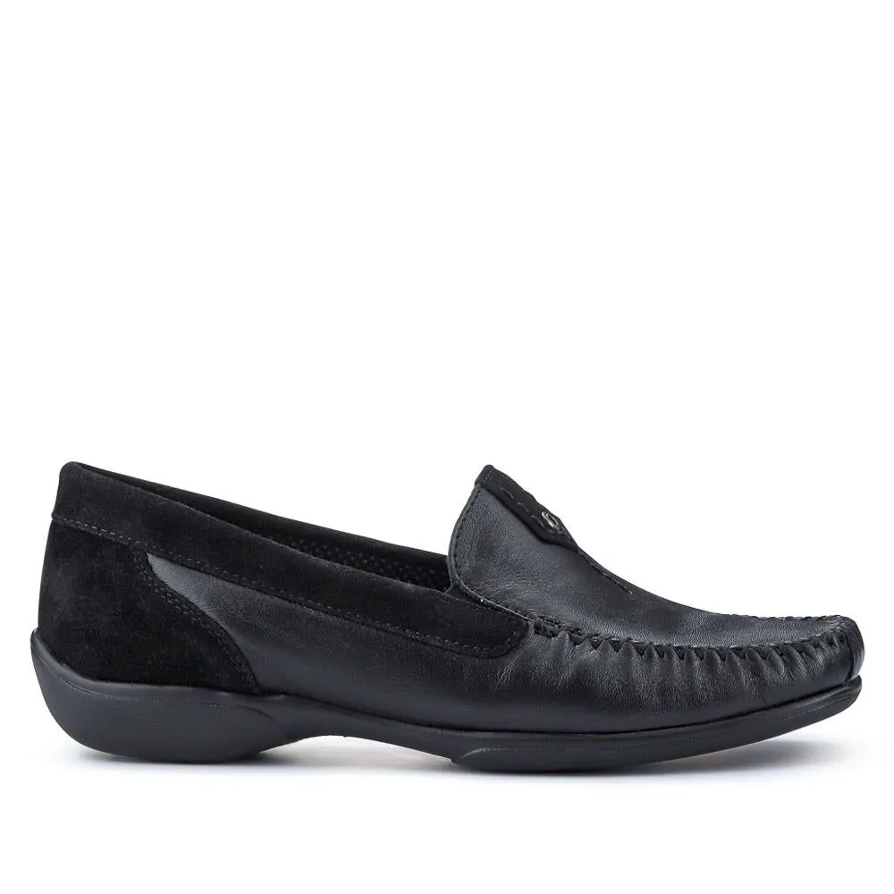 Leather Moccasins - CONT39003 / 325 242