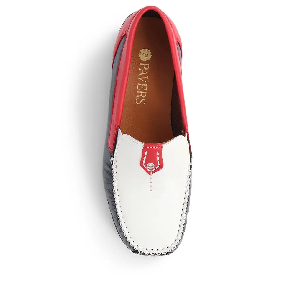 Leather Moccasins - CONT39003 / 325 242