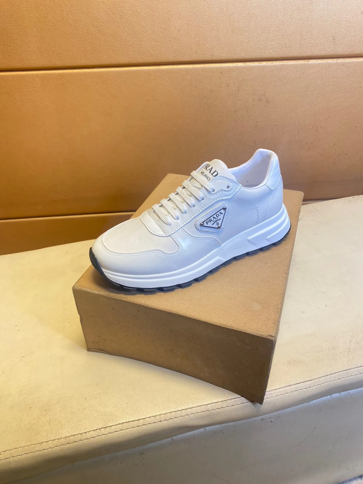 MSE074  Prada Re-Nylon and Brushed Leather Sneakers / Size6-12