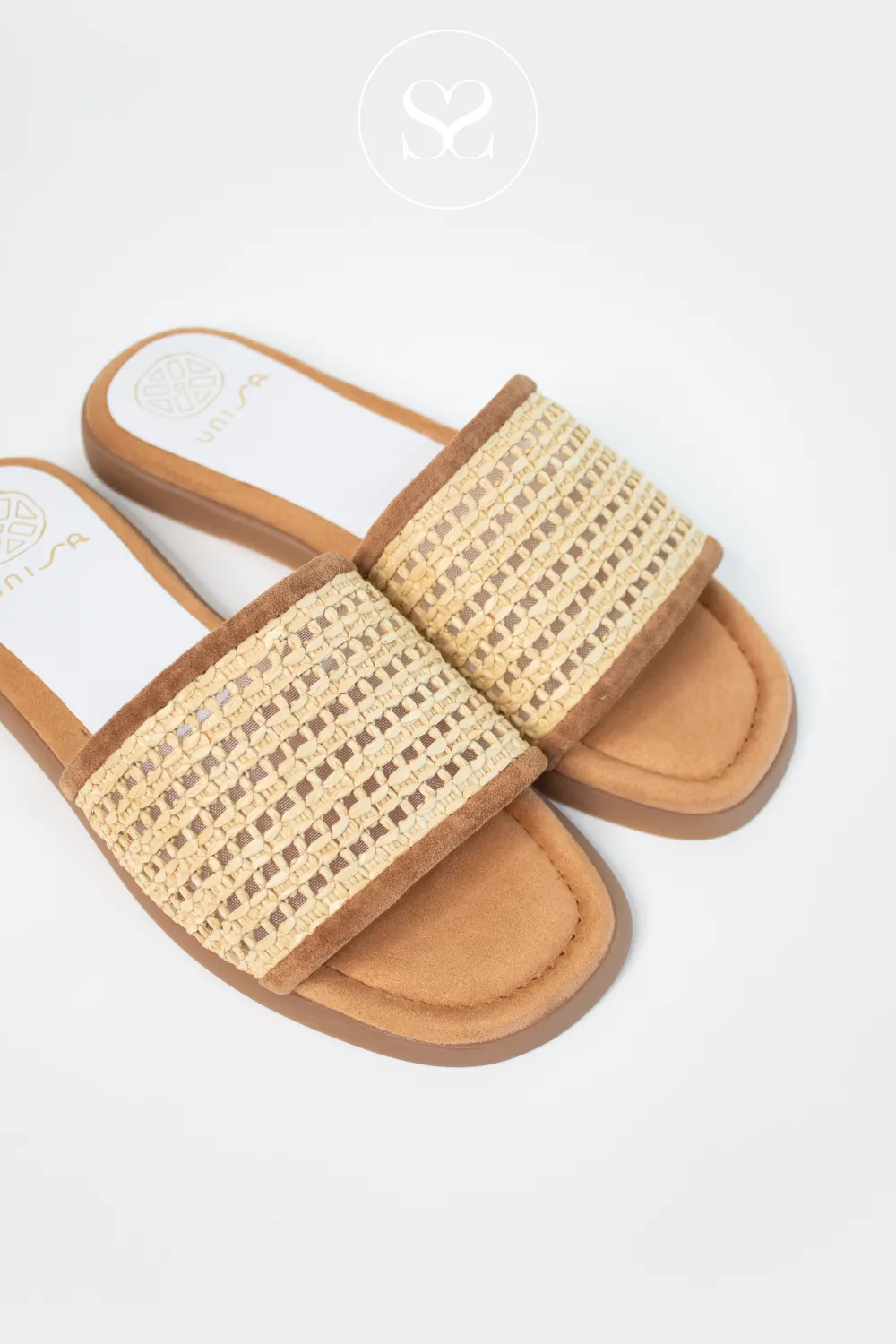 UNISA CHEEK BEIGE/NATURAL LEATHER SLIP-ON LOW BLOCK HEEL SANDALS