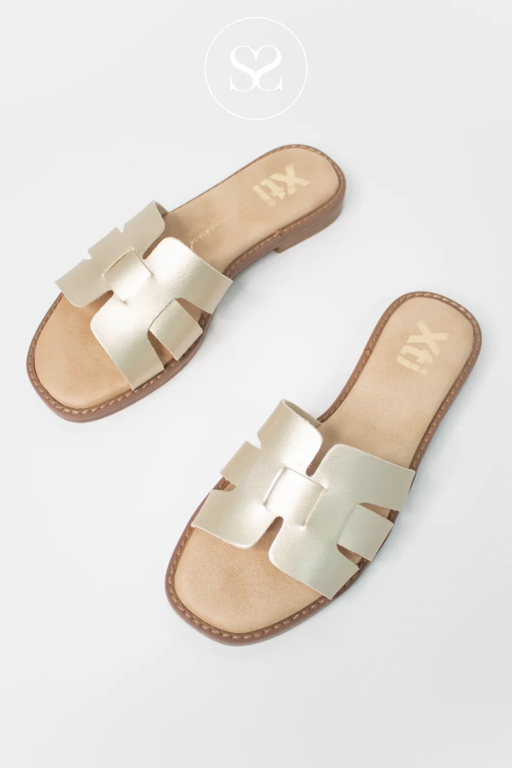 XTI 143867 GOLD LOW BLOCK HEEL SLIDER SANDALS